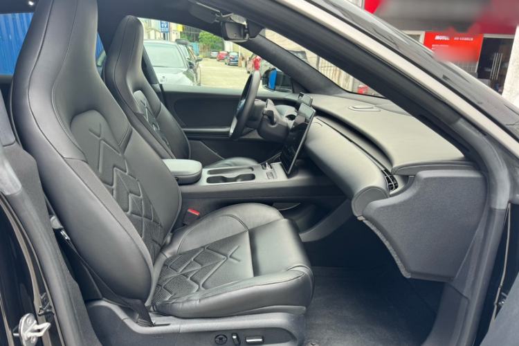 Used Nio ET5 2022 100 kWh Interior 10