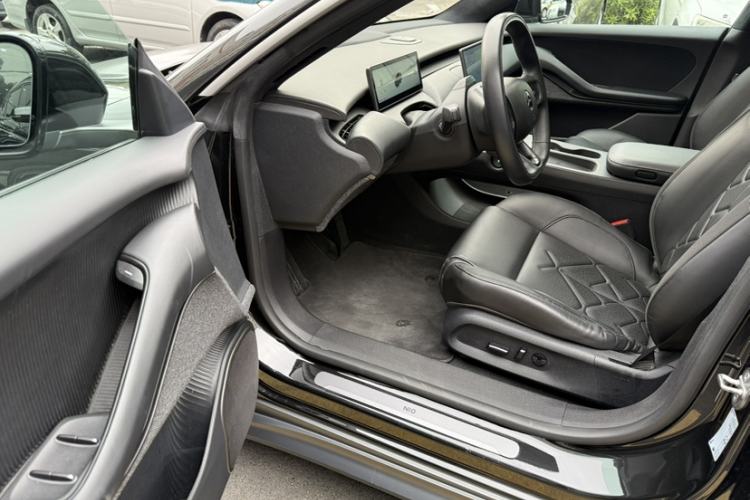 Used Nio ET5 2022 100 kWh Interior 3