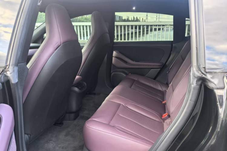 Used Nio ET5 2022 75 kWh Interior 3