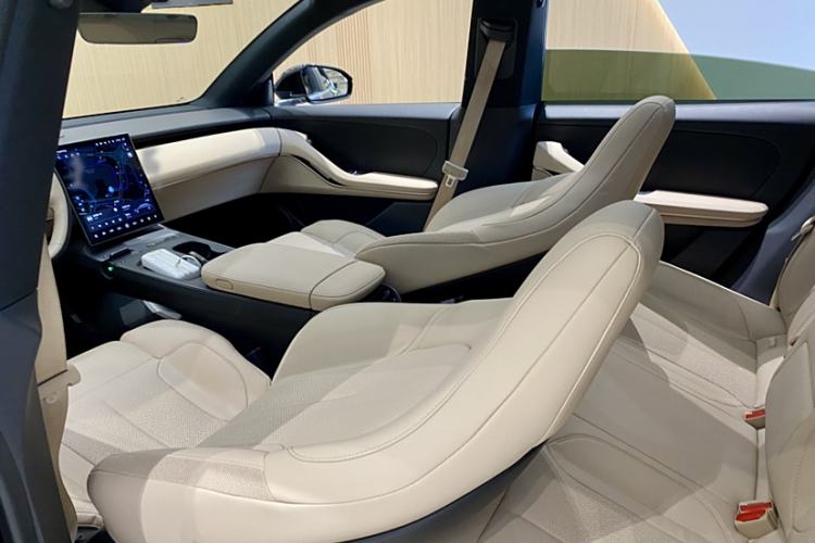 Used Nio ET5 2022 75 kWh Interior 4