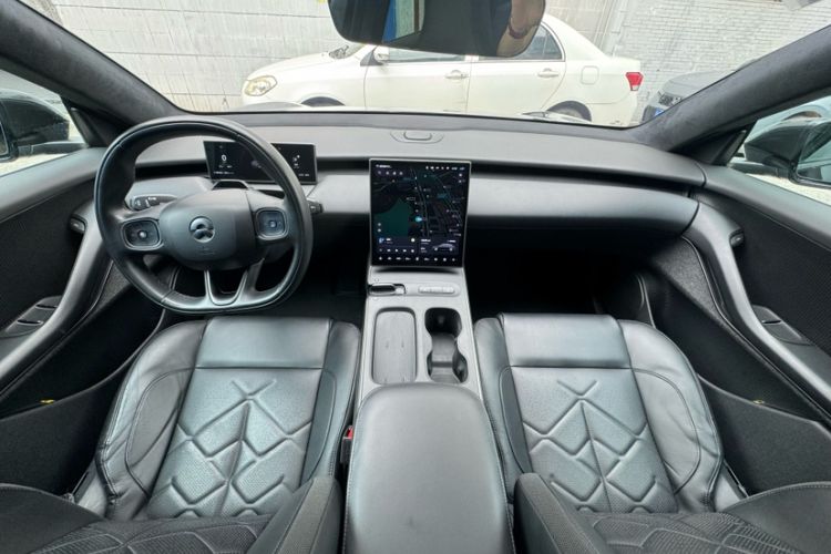 Used Nio ET5 2022 100 kWh Interior 4