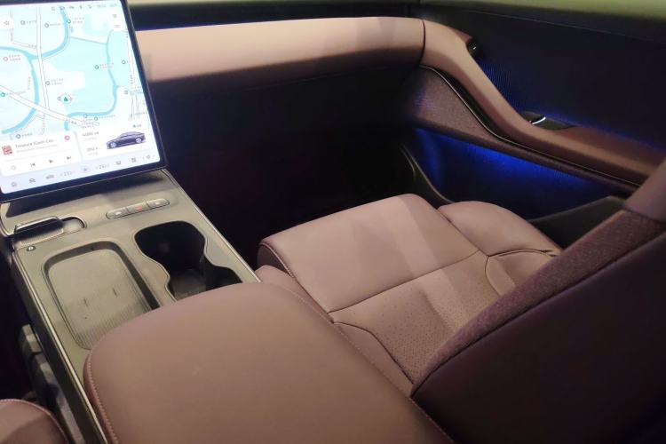 Used Nio ET5 2022 75 kWh Interior 4