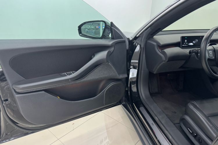 Used Nio ET5 2022 100 kWh Interior 5