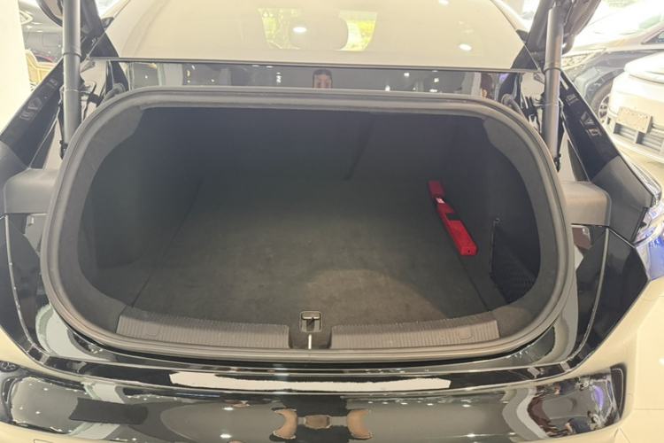 Used Nio ET5 2022 100 kWh Interior 5