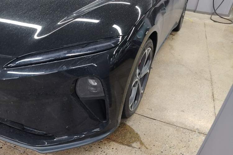 Used Nio ET5 2022 75 kWh Left Front Headlight