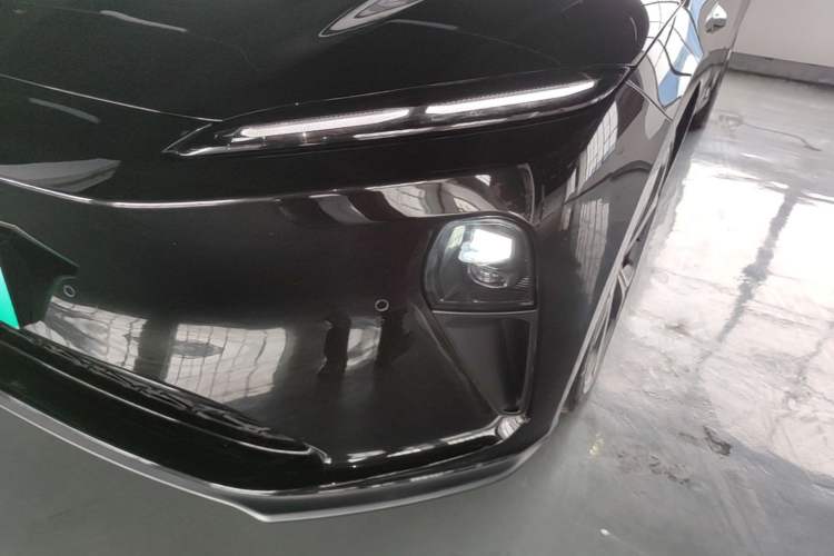 Used Nio ET5 2022 75 kWh Left Front Headlight