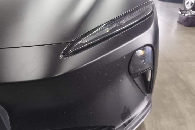 Used Nio ET5 2022 75 kWh Left Front Headlight