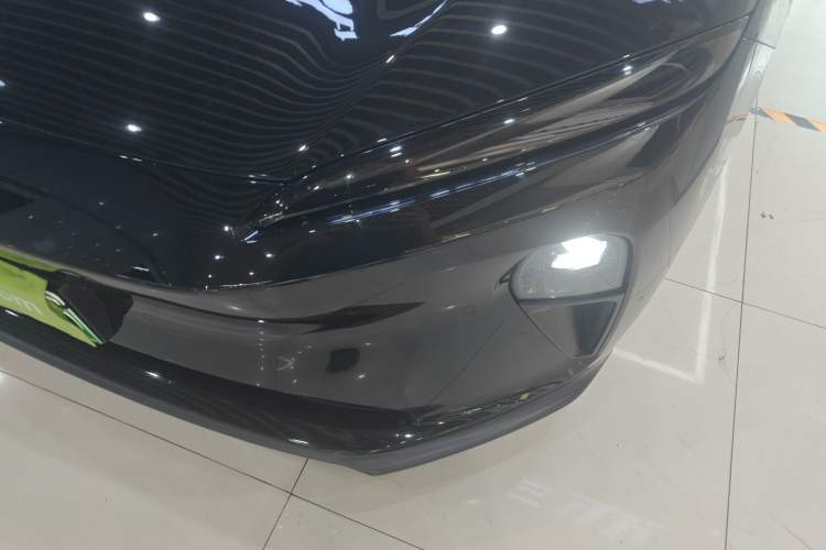 Used Nio ET5 2022 75 kWh Left Front Headlight