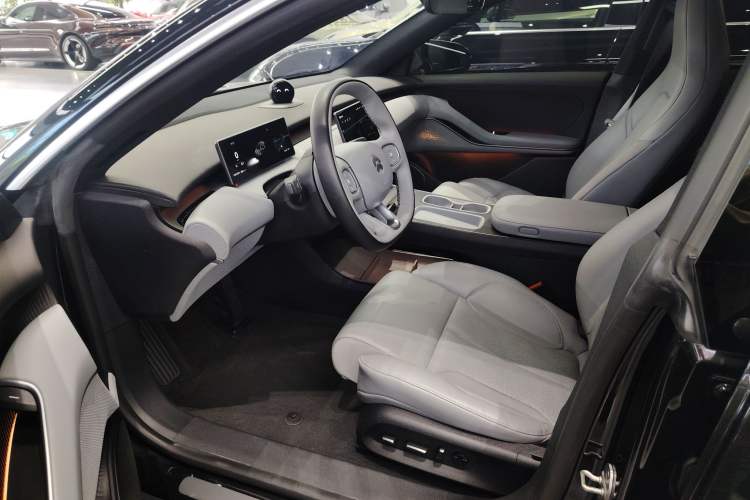 Used Nio ET5 2022 75 kWh Left Front Seat