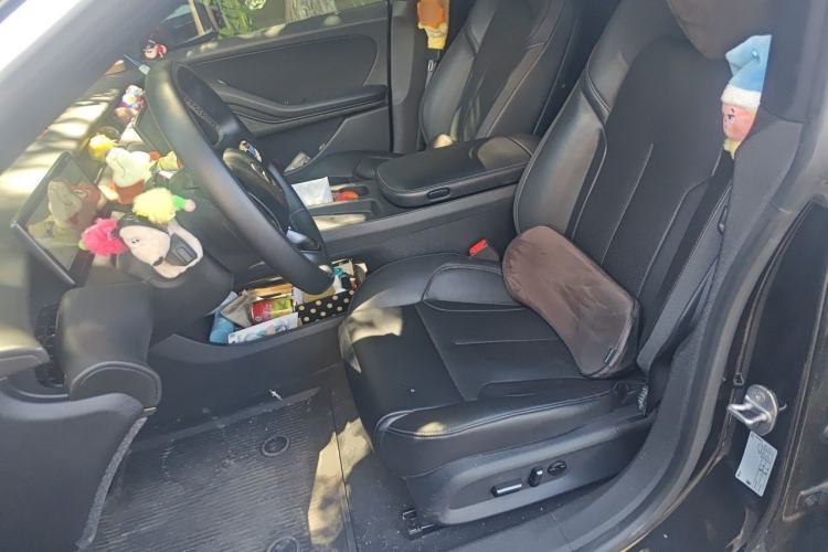 Used Nio ET5 2022 75 kWh Left Front Seat