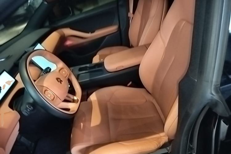 Used Nio ET5 2022 75 kWh Left Front Seat