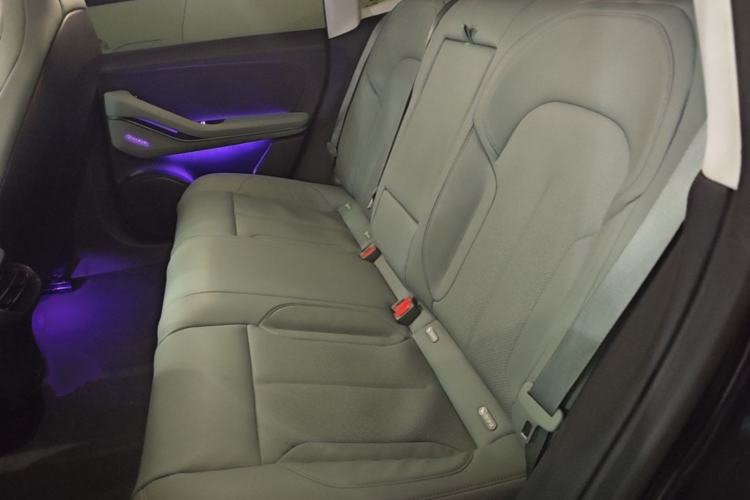 Used Nio ET5 2022 75 kWh Left Rear Seat