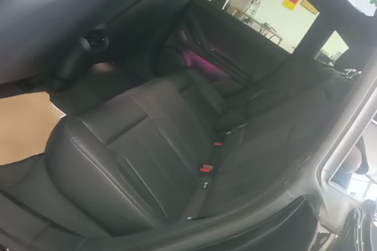 Used Nio ET5 2022 75 kWh Left Rear Seat