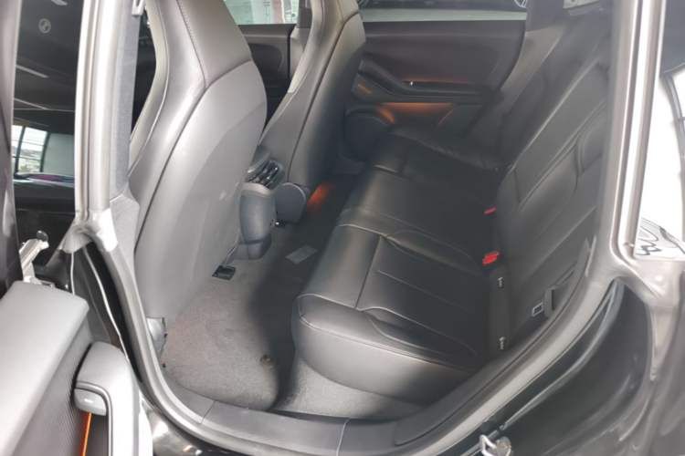 Used Nio ET5 2022 75 kWh Left Rear Seat