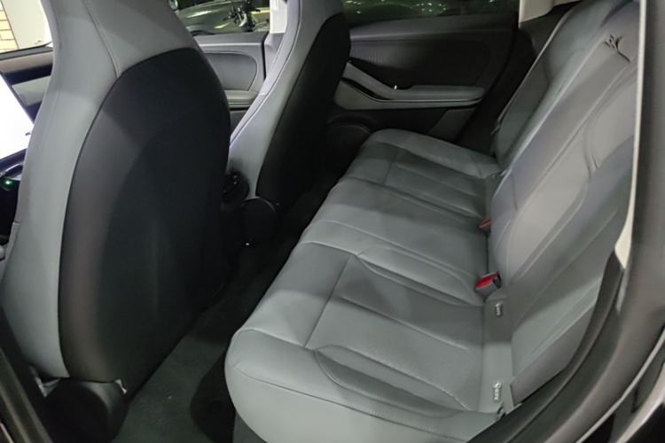 Used Nio ET5 2022 75 kWh Left Rear Seat