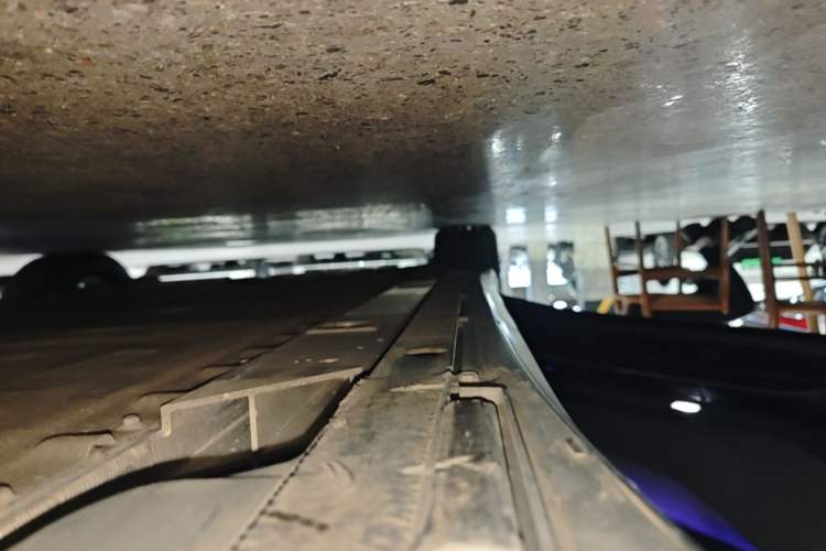 Used Nio ET5 2022 75 kWh Left Side Sill