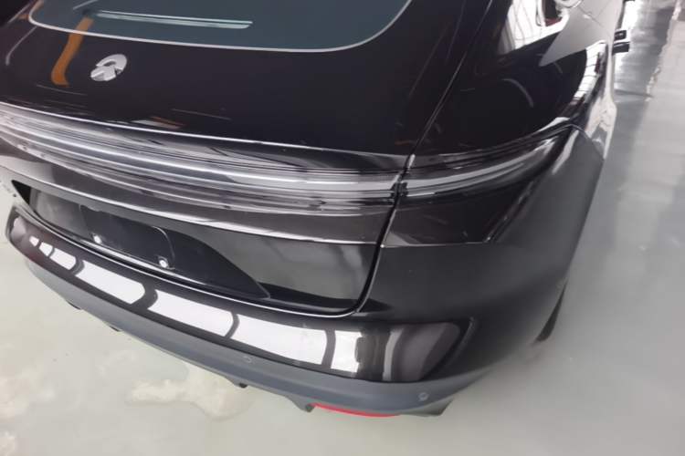 Used Nio ET5 2022 75 kWh Right Rear Taillight