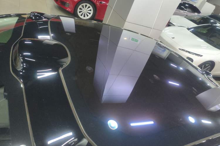 Used Nio ET5 2022 75 kWh Roof