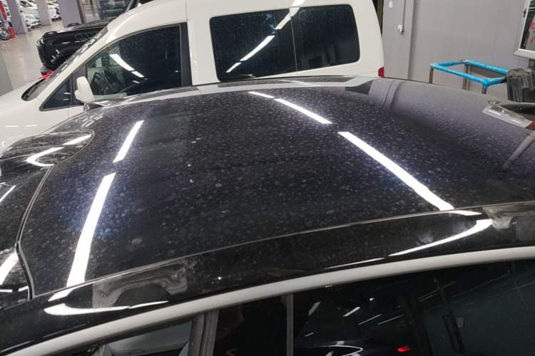 Used Nio ET5 2022 75 kWh Roof