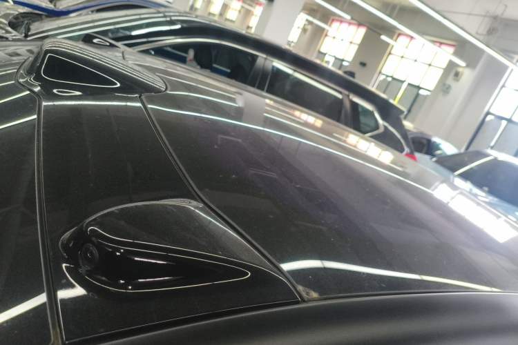 Used Nio ET5 2022 75 kWh Roof