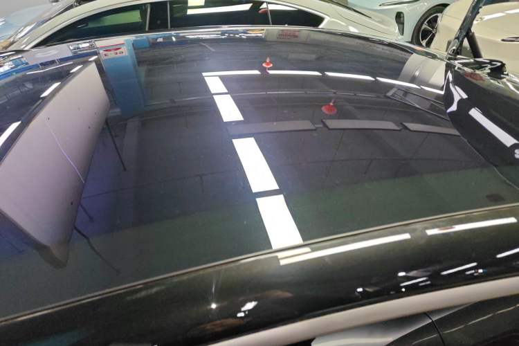 Used Nio ET5 2022 75 kWh Roof