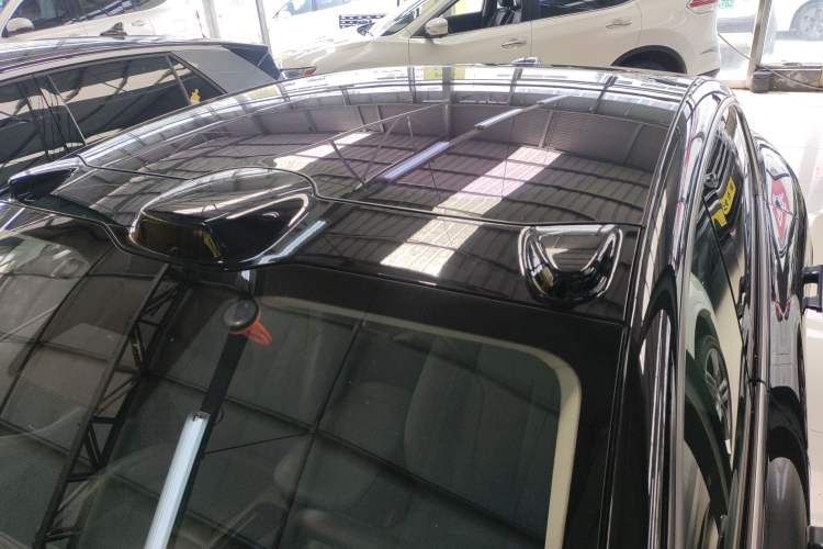 Used Nio ET5 2022 75 kWh Roof