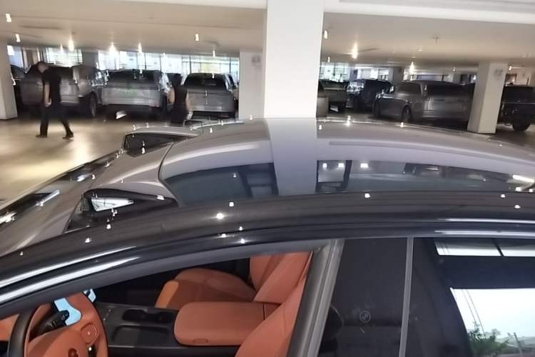 Used Nio ET5 2022 75 kWh Roof