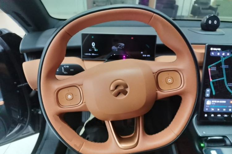 Used Nio ET5 2022 75 kWh Steering Wheel