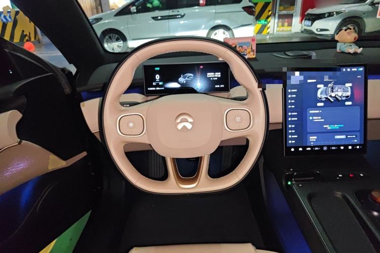 Used Nio ET5 2022 75 kWh Steering Wheel