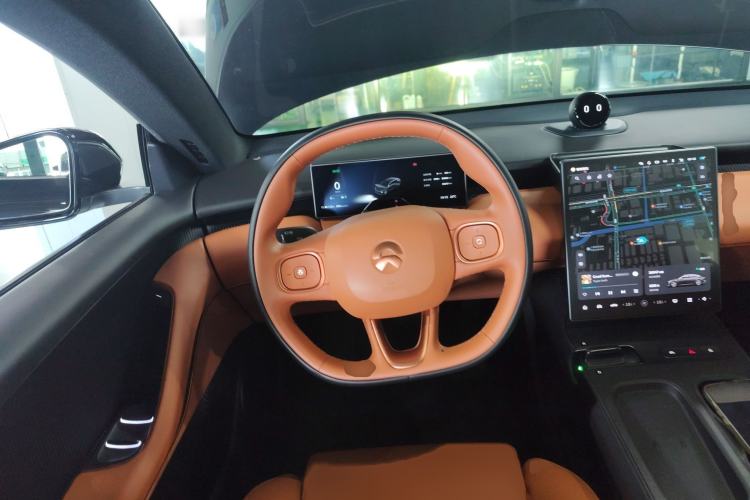 Used Nio ET5 2022 75 kWh Steering Wheel