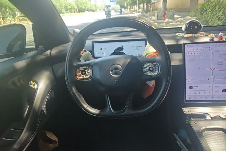 Used Nio ET5 2022 75 kWh Steering Wheel