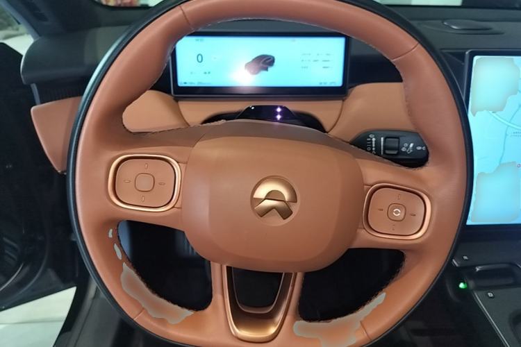 Used Nio ET5 2022 75 kWh Steering Wheel