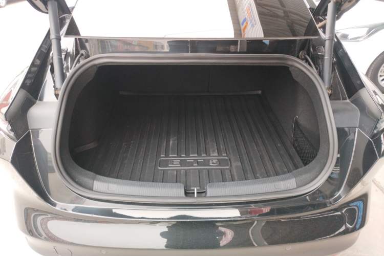 Used Nio ET5 2022 75 kWh Trunk
