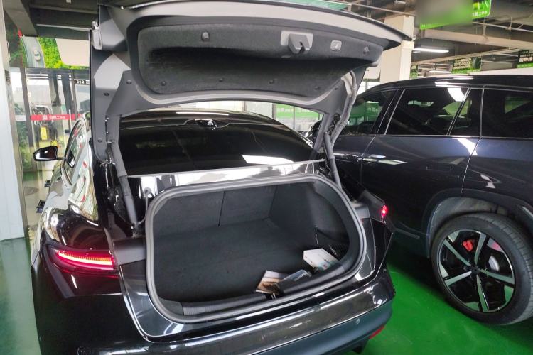 Used Nio ET5 2022 75 kWh Trunk