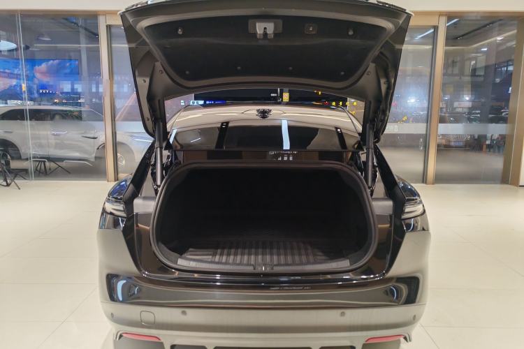 Used Nio ET5 2022 75 kWh Trunk