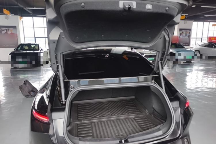Used Nio ET5 2022 75 kWh Trunk