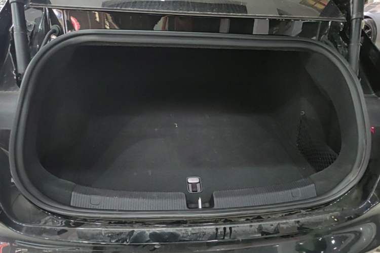 Used Nio ET5 2022 75 kWh Trunk