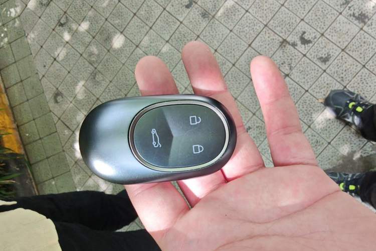 Used Nio ET5 2022 75 kWh Vehicle Key