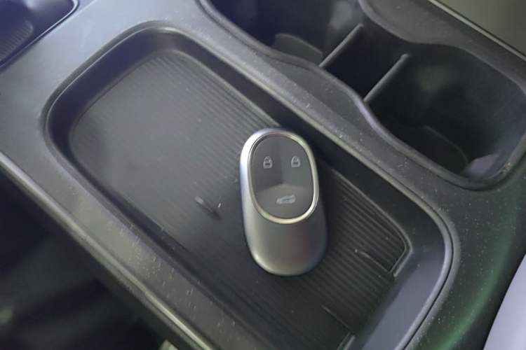 Used Nio ET5 2022 75 kWh Vehicle Key