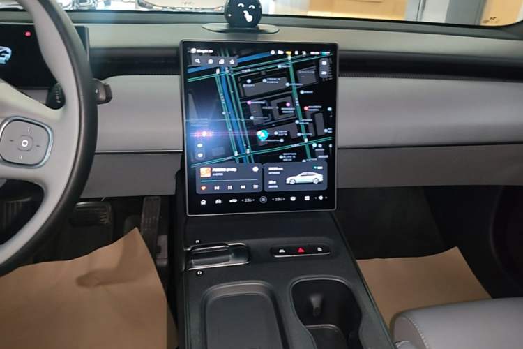 Used Nio ET5 2022 75 kWh Audio And AC Panel