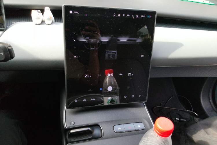 Used Nio ET5 2022 75 kWh Audio And AC Panel