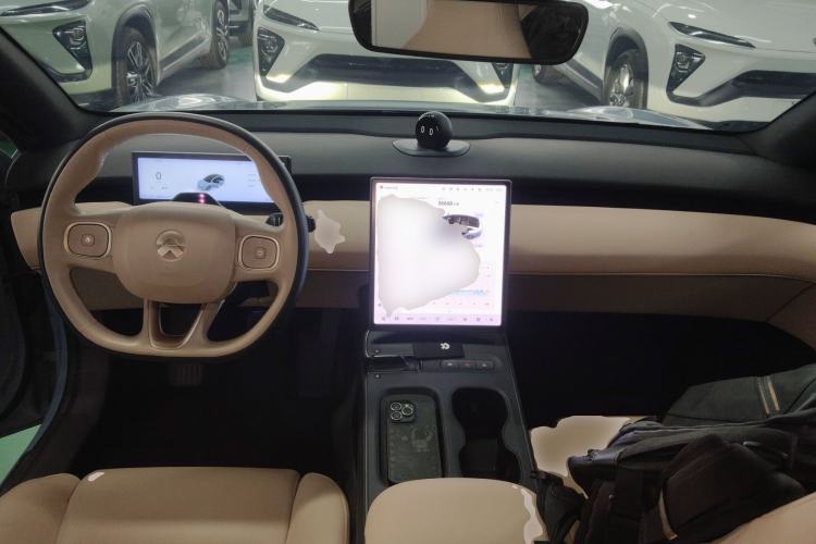 Used Nio ET5 2022 75 kWh Center Console