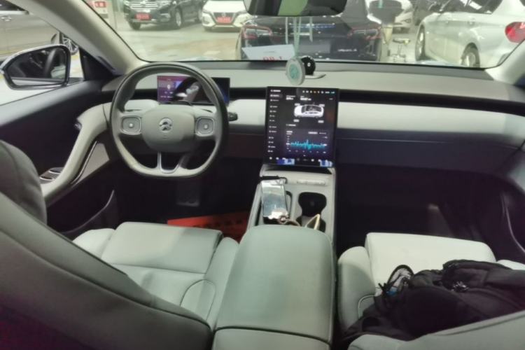 Used Nio ET5 2022 75 kWh Center Console