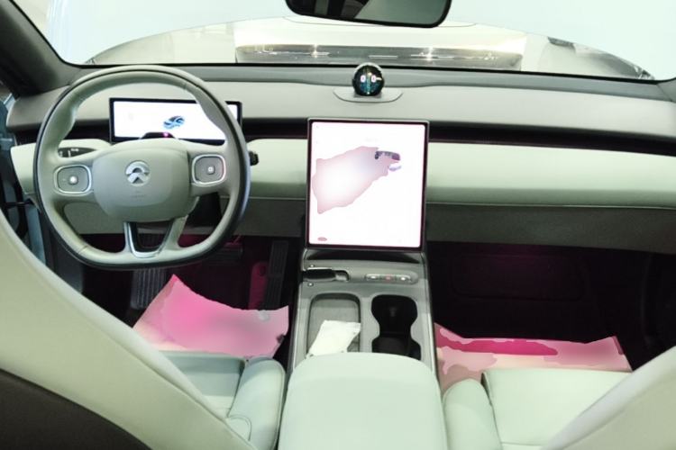 Used Nio ET5 2022 75 kWh Center Console