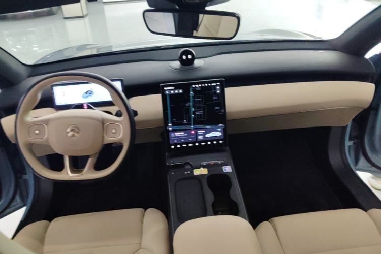 Used Nio ET5 2022 75 kWh Center Console