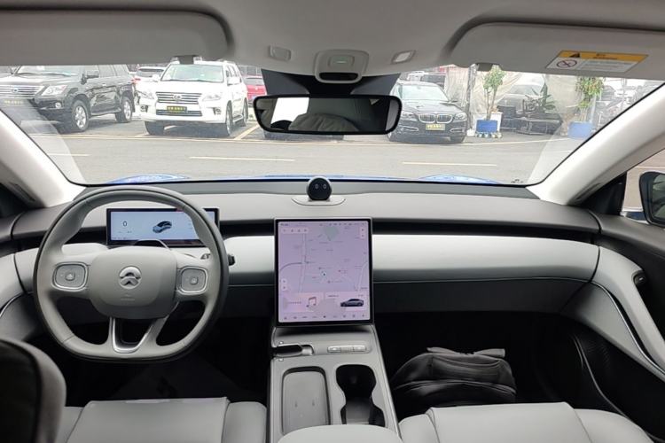 Used Nio ET5 2022 75 kWh Center Console
