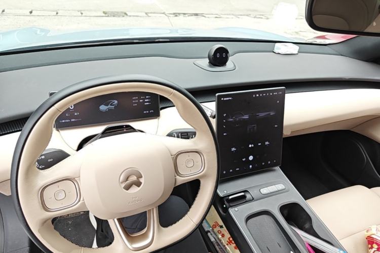 Used Nio ET5 2022 75 kWh Center Console