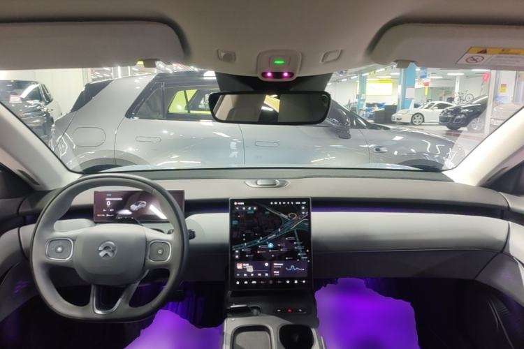 Used Nio ET5 2022 75 kWh Center Console