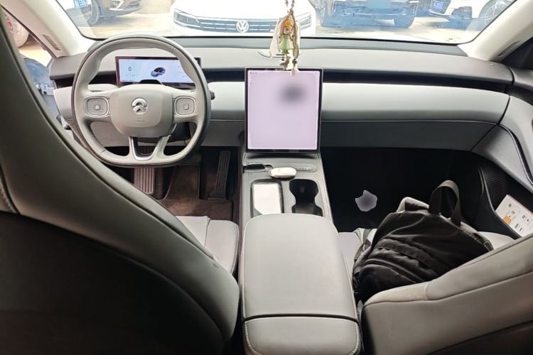 Used Nio ET5 2022 75 kWh Center Console