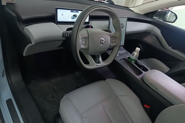 Used Nio ET5 2022 75 kWh Center Console